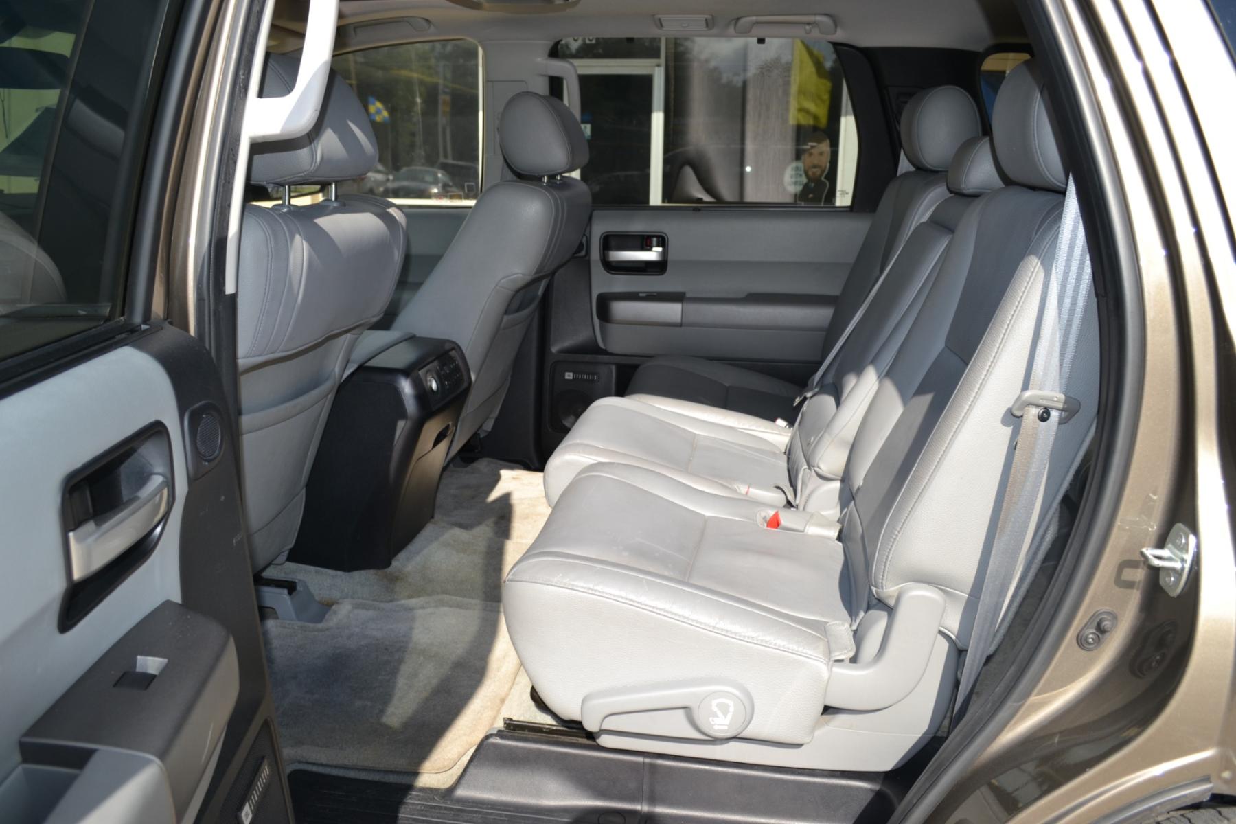 2010 Pyrite Mica /Graphite Leather Interior Toyota Sequoia Limited 4WD FFV (5TDJW5G19AS) with an 5.7L V8 DOHC 32V FFV engine, 6-Speed Automatic transmission, located at 1355 North 11th Street, Beaumont, 77702, (409) 832-0006, 30.094290, -94.130096 - Photo #10
