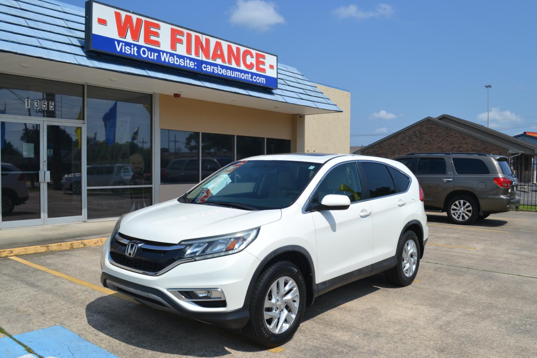 2015 White Diamond Pearl /Gray, cloth Honda CR-V EX 4WD (5J6RM4H54FL) with an 2.4L L4 DOHC 16V engine, Continuously Variable Transmission transmission, located at 1355 North 11th Street, Beaumont, 77702, (409) 832-0006, 30.094290, -94.130096 - Photo #0