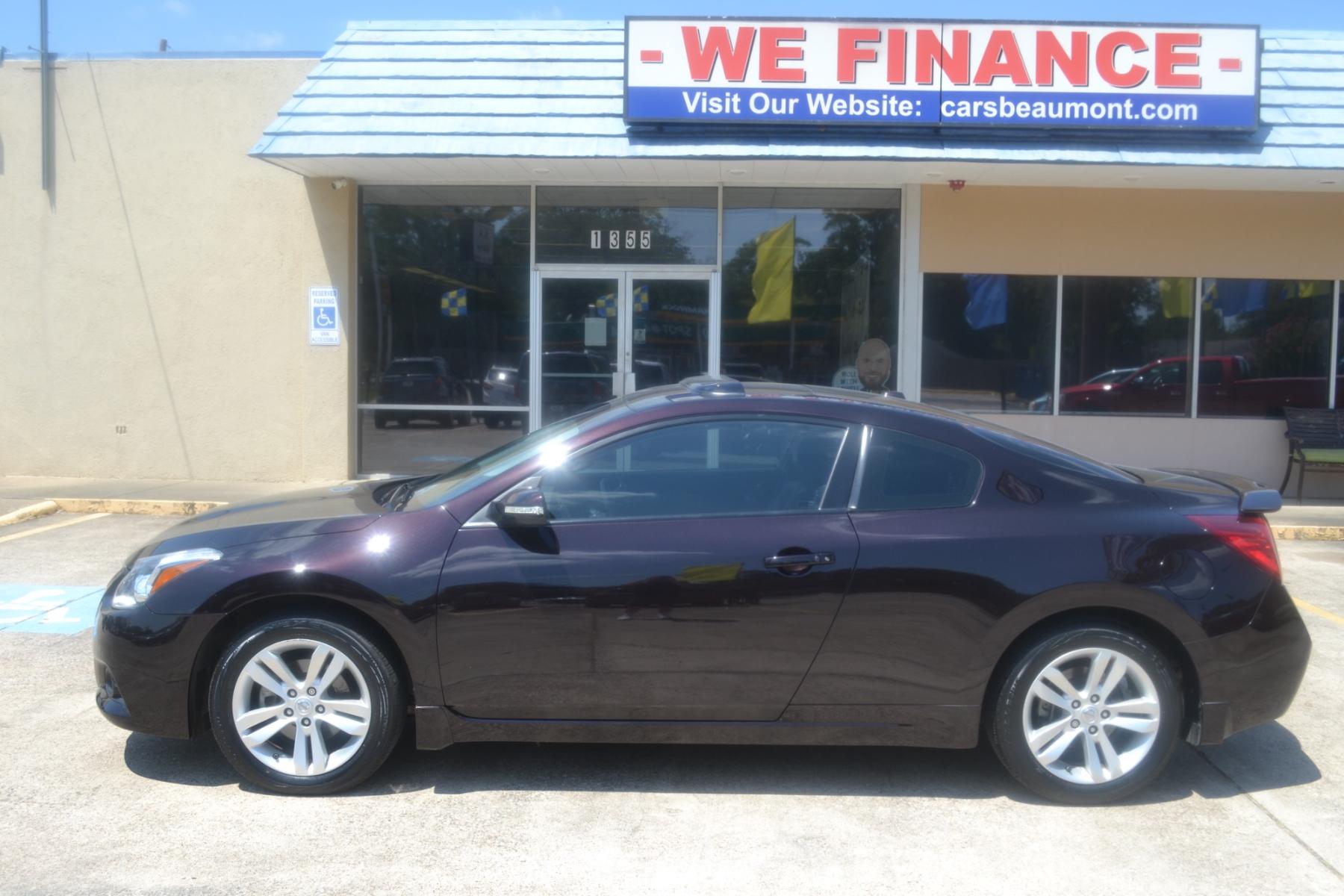2012 Dark Slate Metallic /Charcoal Cloth Interior Nissan Altima 2.5 S CVT Coupe (1N4AL2EP0CC) with an 2.5L L4 DOHC 16V engine, Continuously Variable Transmission transmission, located at 1355 North 11th Street, Beaumont, 77702, (409) 832-0006, 30.094290, -94.130096 - Photo #1