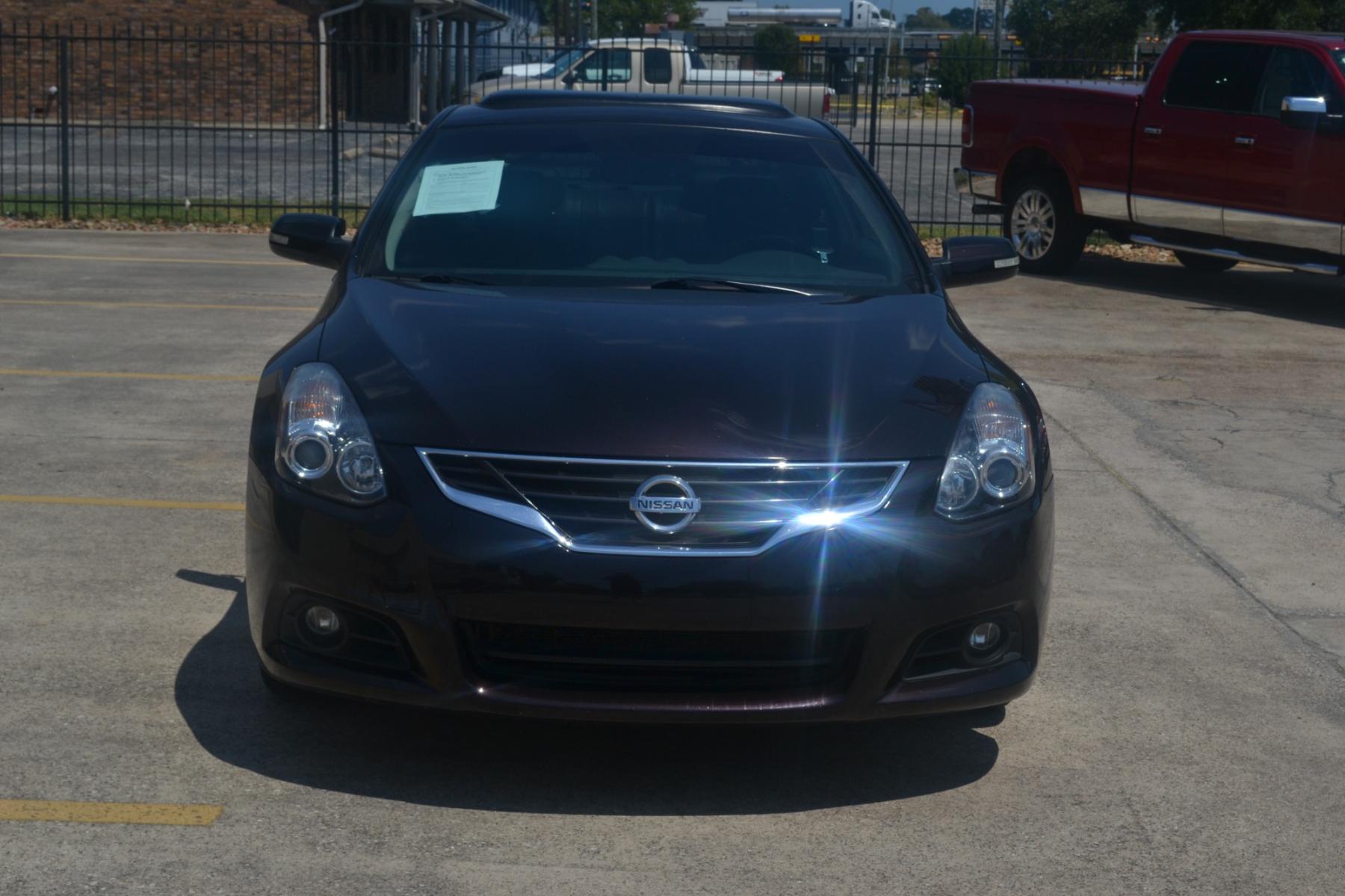 2012 Dark Slate Metallic /Charcoal Cloth Interior Nissan Altima 2.5 S CVT Coupe (1N4AL2EP0CC) with an 2.5L L4 DOHC 16V engine, Continuously Variable Transmission transmission, located at 1355 North 11th Street, Beaumont, 77702, (409) 832-0006, 30.094290, -94.130096 - Photo #7